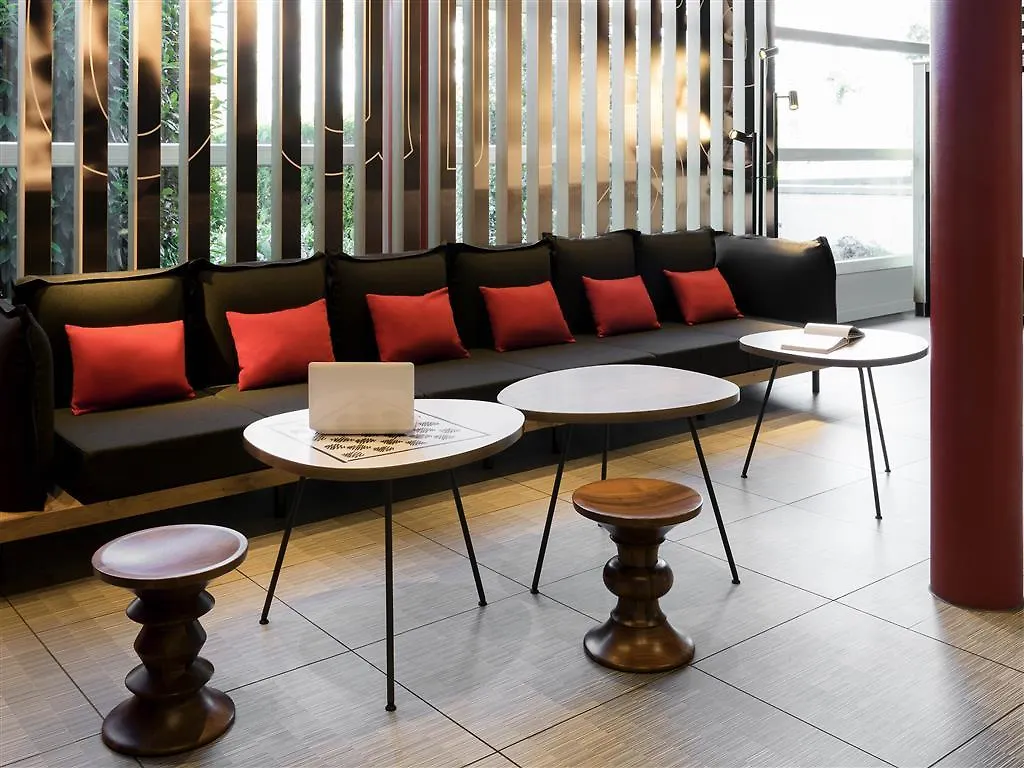 Hotel ibis Genève Aéroport Le Grand Saconnex 2*,
