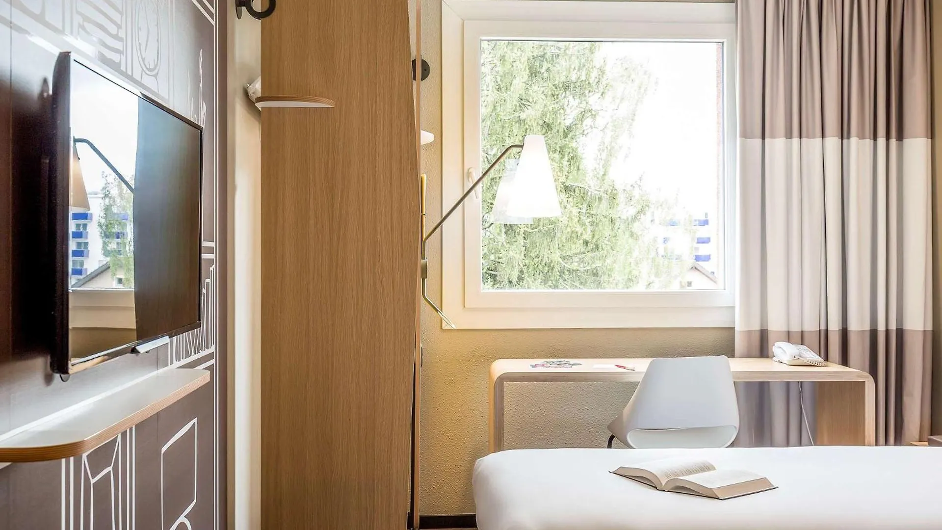 Hotel ibis Genève Aéroport Le Grand Saconnex 2*,