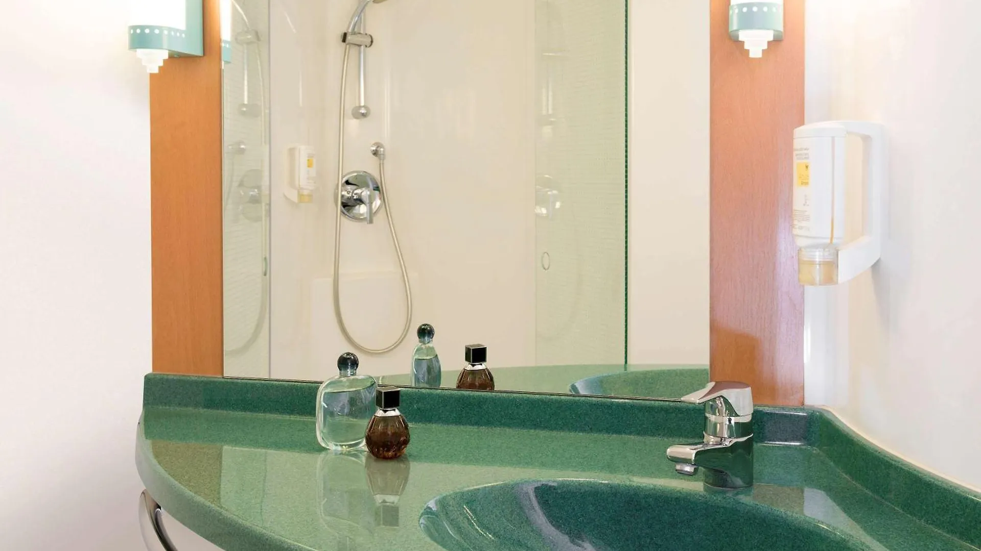 Hotel ibis Genève Aéroport Le Grand Saconnex